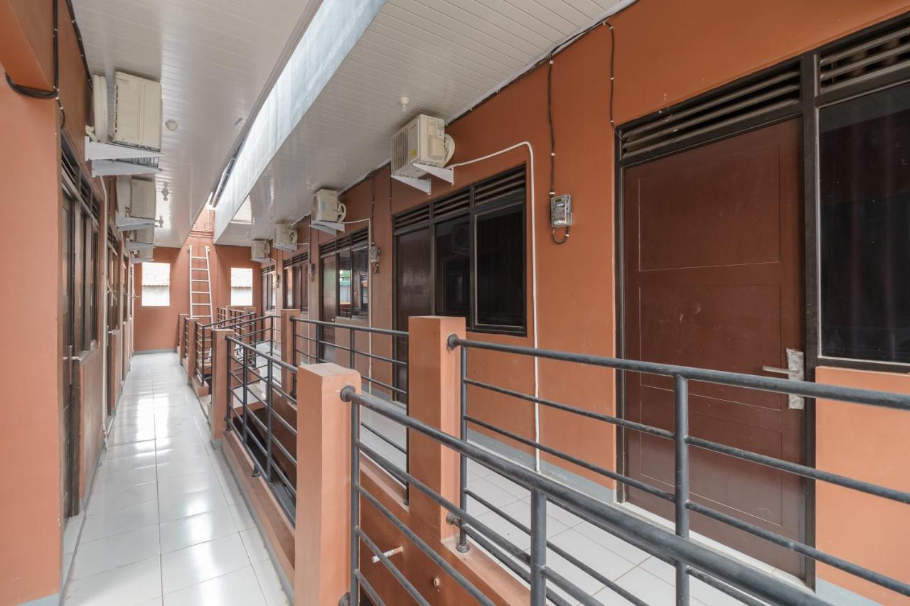Reddoorz Syariah Near Siloam Hospitals Bulak Kapal Bekasi Exterior foto